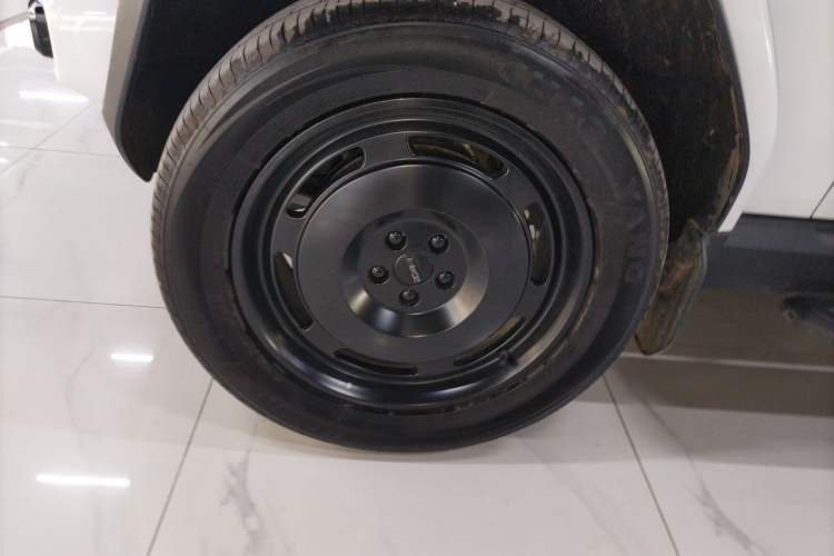 Used iCAR V23 2025 401 Two-Wheel Drive Advanced Edition Left Front Wheel Hub