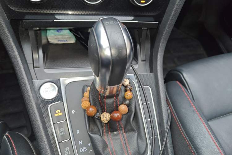 Used Volkswagen Golf GTI 2016 2.0 TSI GTI Gear Lever