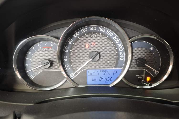 Used Toyota Corolla 2017 Revised Version 1.6L S-CVT GL Instrument Cluster