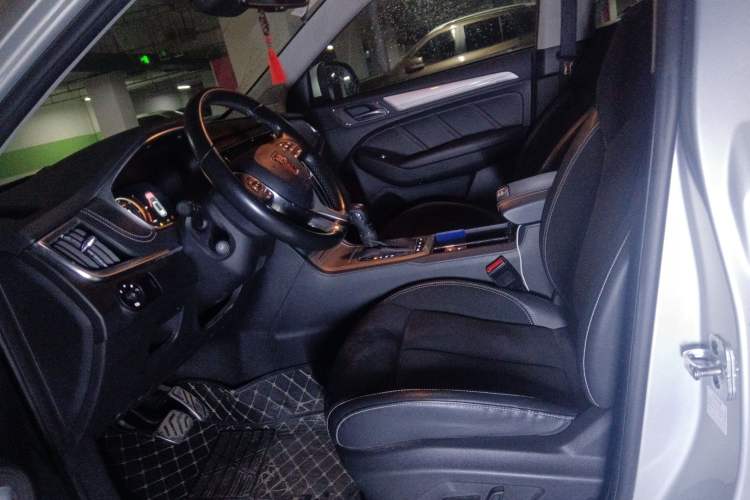 Used Roewe RX5 New Energy 2017 eRX5 50T Hybrid Connected Prestige Flagship Edition