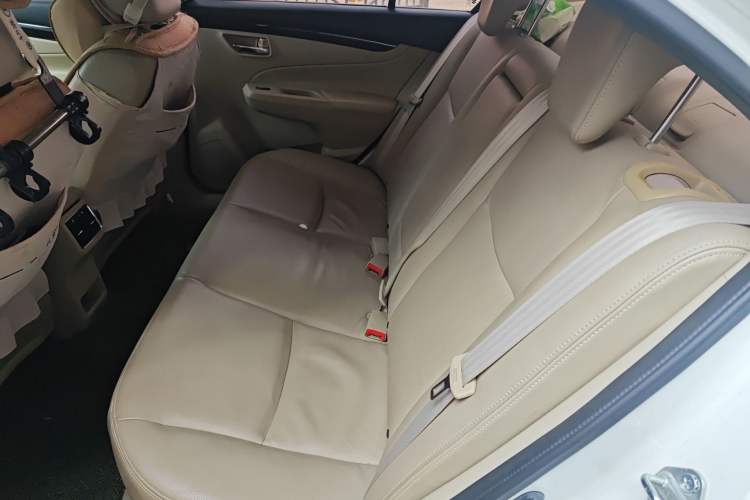 Used Suzuki Alivio 2015 1.6L Automatic Luxury Model