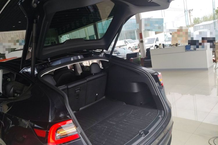 Used Tesla Model Y 2024 Rear-Wheel-Drive Version Trunk