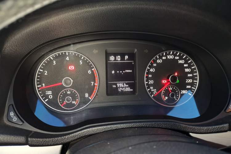 Used Volkswagen Passat 2014 1.8TSI DSG Prestige Edition Instrument Cluster