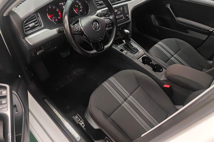 Used Volkswagen Lamando 2017 230TSI DSG Fashion Edition