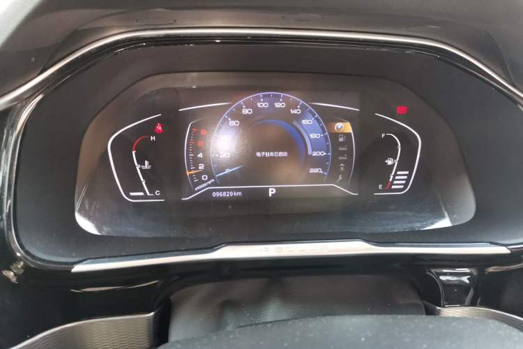 Used Dongfeng Aeolus AX7 2020 1.6T Automatic AI Pioneer Model China VI Standard
