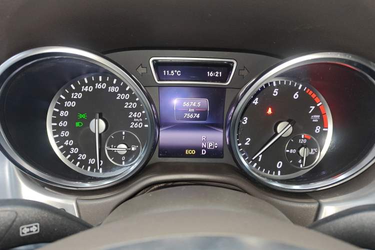 Used Mercedes-Benz M-Class 2014 ML 320 4MATIC