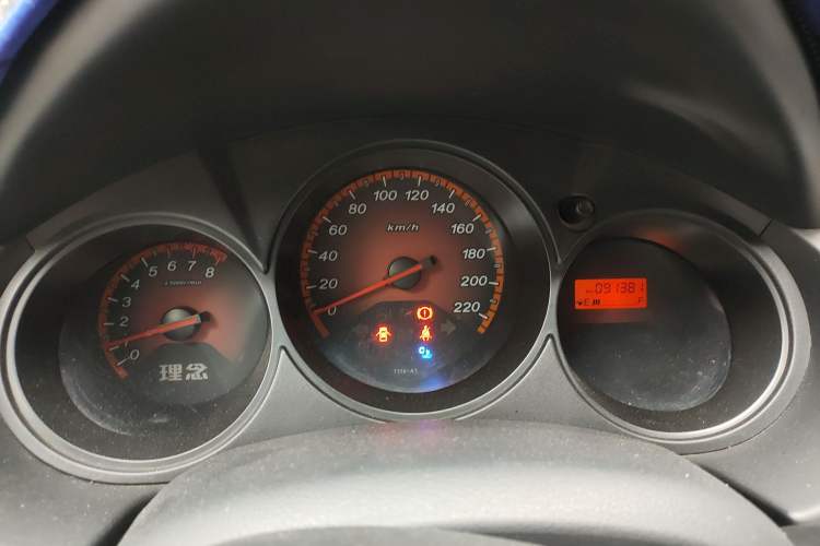 Used Everus S1 2014 1.3L Manual Comfort Edition