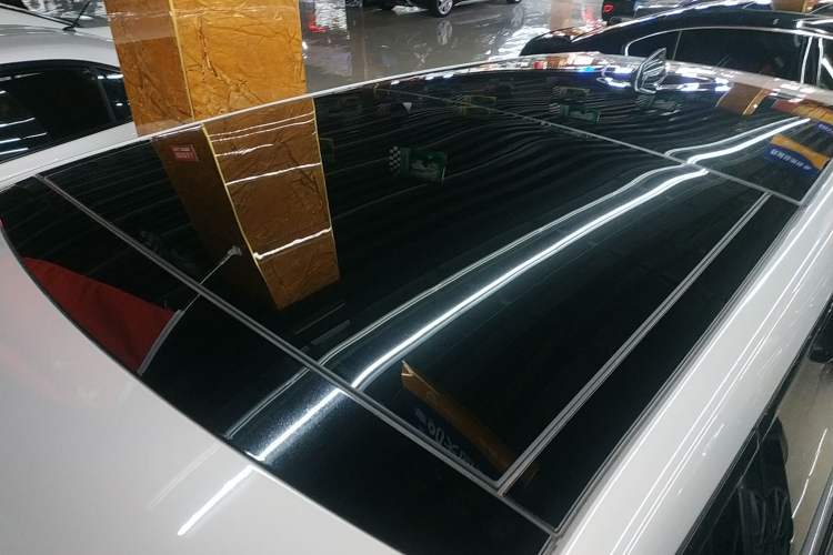 Used Land Rover Range Rover Evoque 2021 Range Rover Velar 249 PS R-Dynamic S Performance Edition
