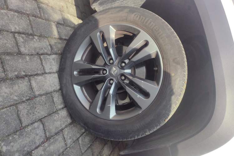 Used Baojun RS-5 2020 300T CVT Smart Flagship Edition Right Front Wheel Hub