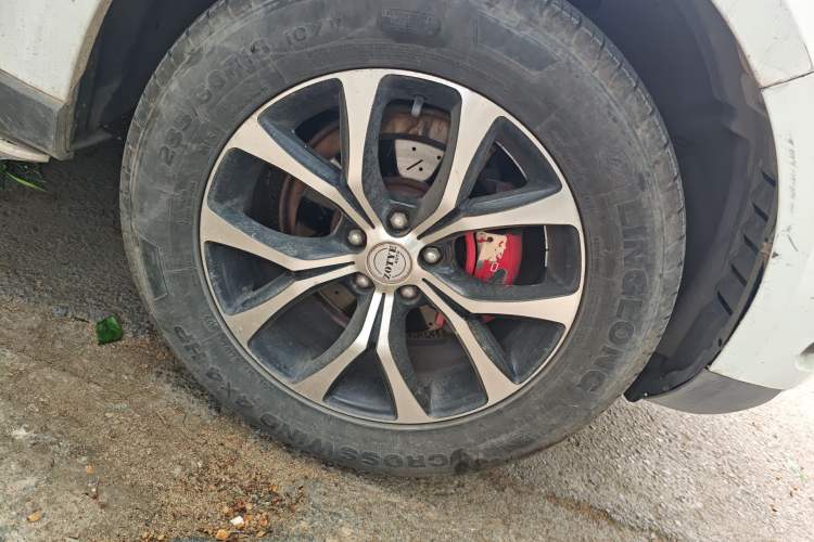 Used Zotye T600 2016 Sport Edition 1.5T Manual Luxury Model Right Front Wheel Hub