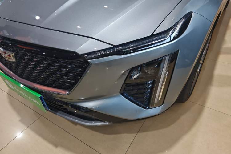 Used Cadillac GT4 2023 25T Prestige Version
