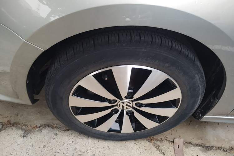 Used Volkswagen Sagitar 2017 230TSI Automatic Comfort Version