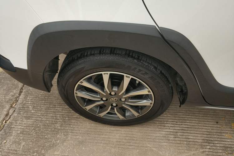 Used Toyota YARiS L Zhi Xuan 2021 X-Trail X 1.5L CVT Prestige Edition
