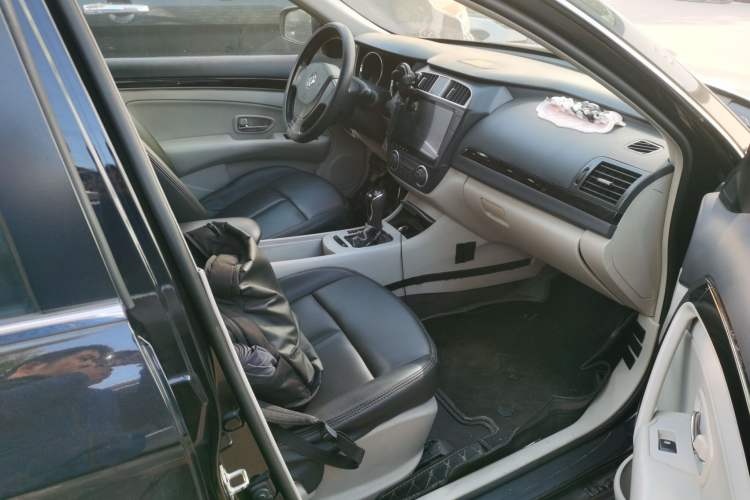 Used Dongfeng Aeolus A60 2016 1.6L DCT Luxury Edition
