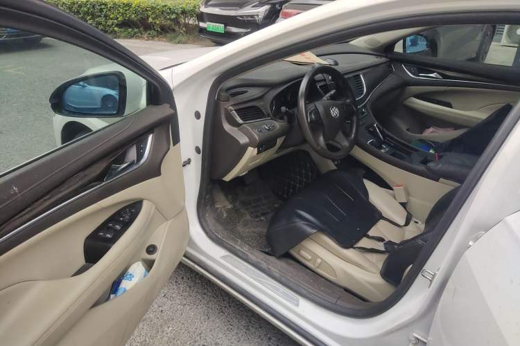 Used Buick LaCrosse 2016 Revised 20T Leading Edition Interior 3