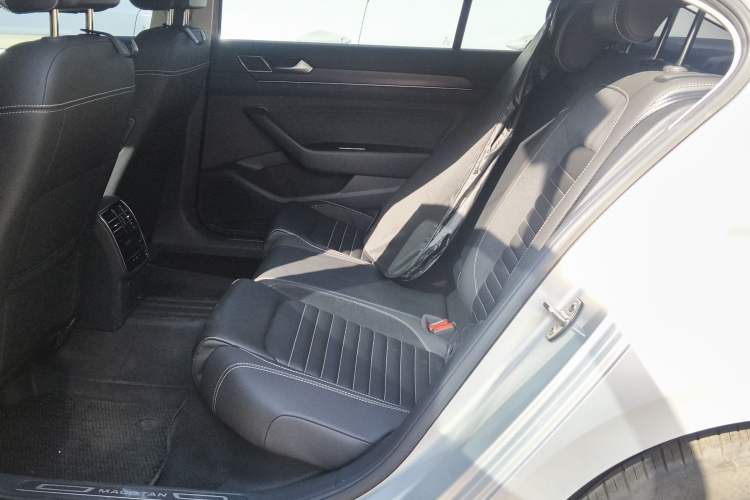 Used Volkswagen Magotan 2020 330TSI DSG Leading Model
