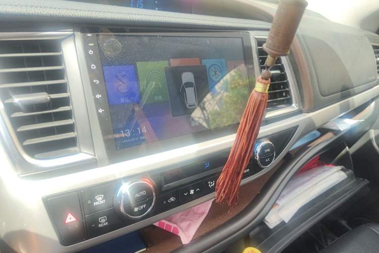 Used Toyota Highlander 2017 2.0T Four-Wheel Drive Luxury Edition 7 Seats