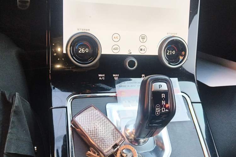 Used Land Rover Range Evoque 2020 249 PS R-DYNAMIC SE Sport Technology Edition
