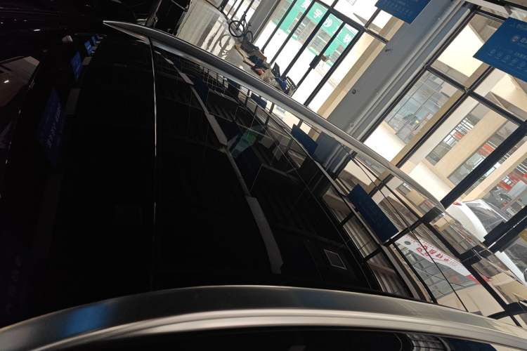 Used Mercedes-Benz GLC 2019 Facelift GLC 260 L 4MATIC Luxury Model Roof