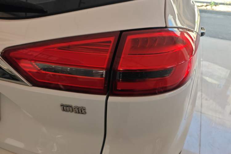Used Geely Auto Emgrand X7 Sport 2016 1.8TD Automatic Smart Model Exterior 3