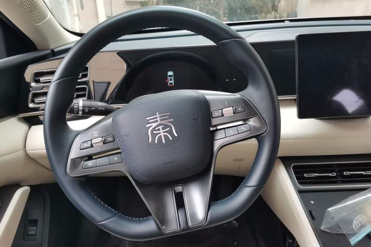 Used BYD Qin L 2024 DM-i 80KM Leading Model
