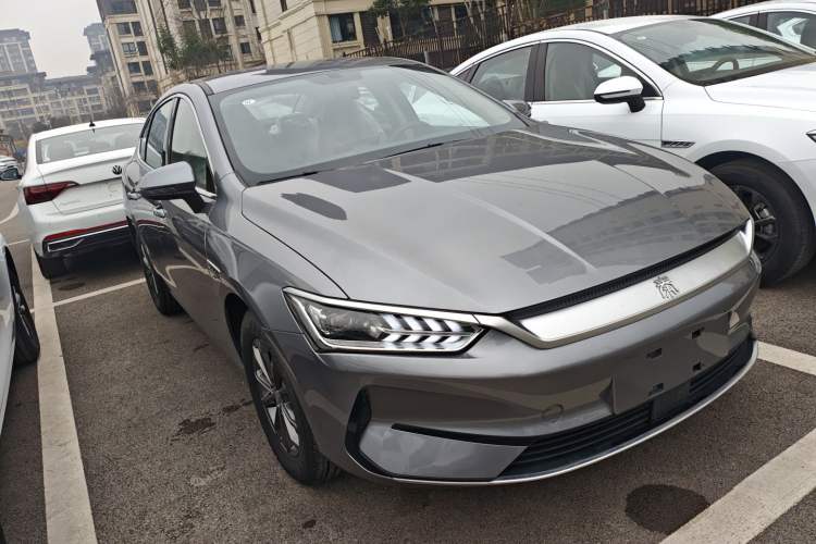 Used BYD Qin PLUS 2021 EV 400KM Leading Comfort Edition