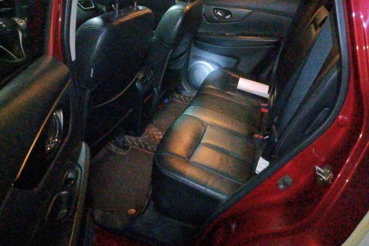 Used Nissan X-Trail 2014 2.0L CVT Smart Edition 2WD
