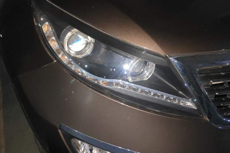 Used Kia Sportage R 2012 2.0L Automatic Two-Wheel Drive GLS
