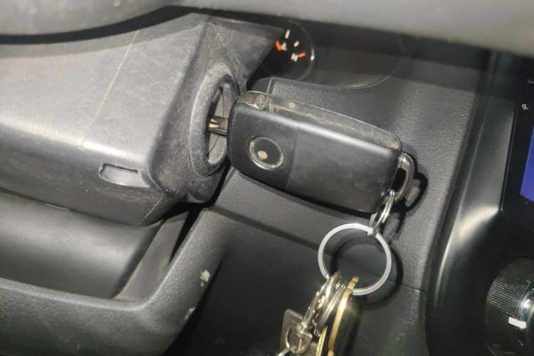 Used Jeep Compass 2015 2.0L Two-Wheel Drive Luxury Edition