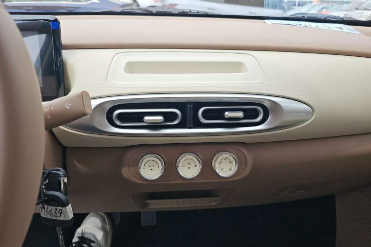 Used Wuling Hongguang MINIEV 2025 Four-Door Version Advanced Edition