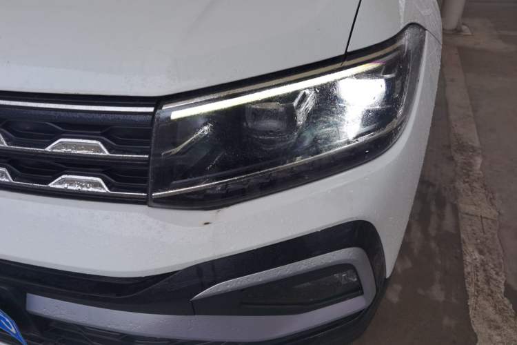Used Volkswagen T-Cross 2019 1.5L Automatic Comfort Edition Left Front Headlight