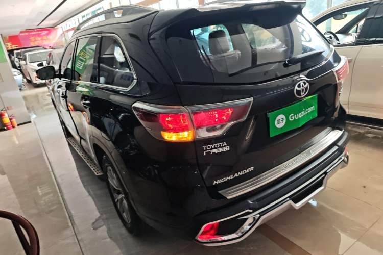 Used Toyota Highlander 2017 2.0T Two-Wheel Drive Elite Edition 5 Seats