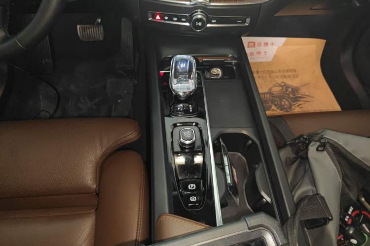 Used Volvo XC60 2024 B5 4x4 Smart Luxury Edition