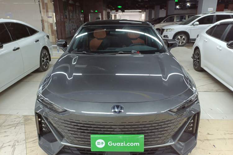 Used Changan UNI-V 2022 1.5T Prestige Version
