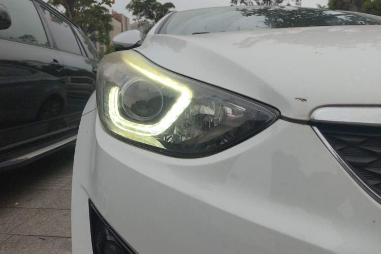 Used Hyundai Elantra (5th Generation / Langdong) 2016 1.6L Manual Luxury Model