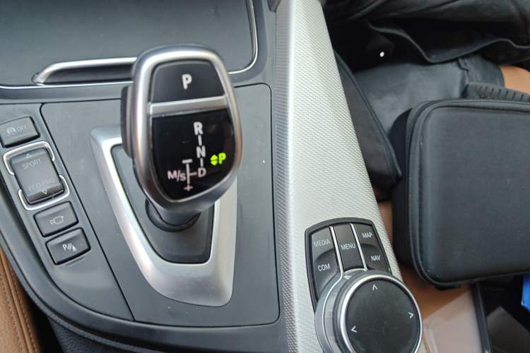 Used BMW 4 Series 2020 425i Gran Coupe M Sport Night Edition Gear Lever