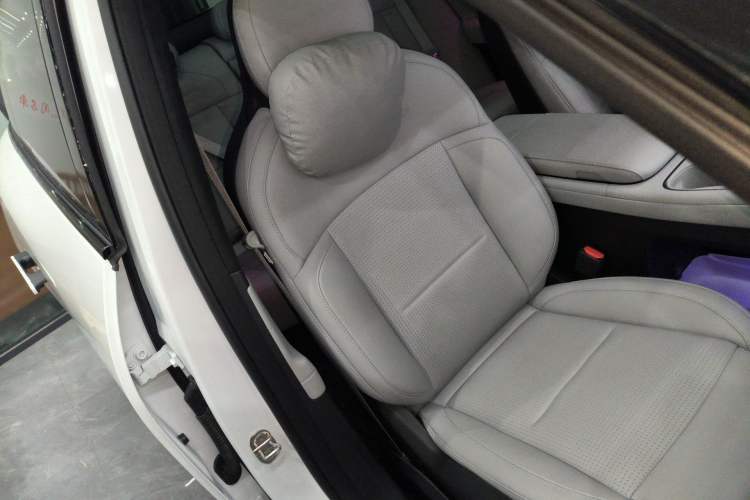 Used Nio EC6 2024 75 kWh