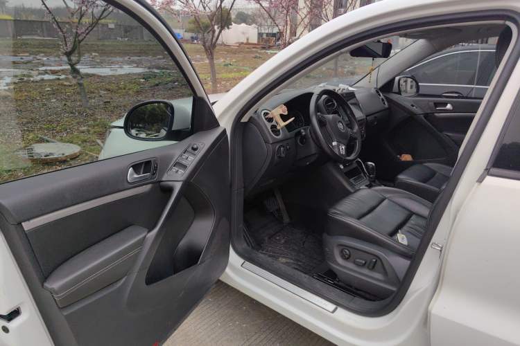 Used Volkswagen Tiguan 2016 280TSI Automatic Two-Wheel Drive Silk Road Comfort Edition Driver Seat