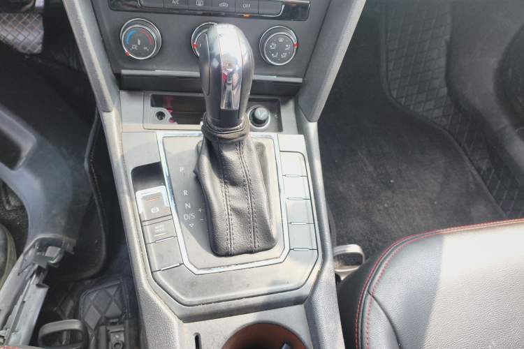 Used Volkswagen Lamando 2017 230TSI DSG Fashion Edition