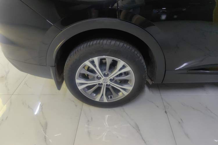 Used Buick Envision 2022 Encore Plus 652T Five-Seat Luxury Model