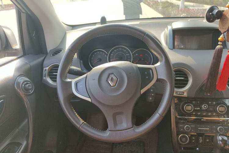 Used Renault Koleos 2014 2.5L Four-Wheel Drive Luxury Edition
