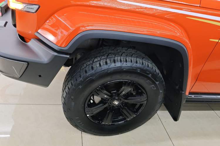 Used Tank 300 2021 City Edition 2.0T—Truly Stylish Left Front Wheel Hub