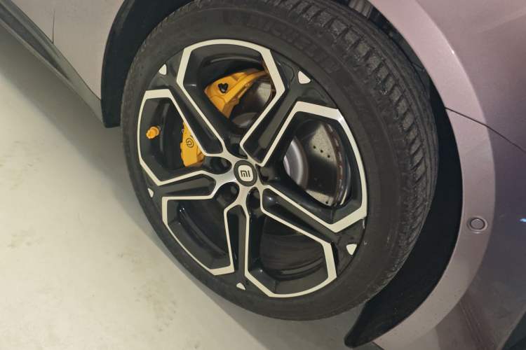 Used Xiaomi Auto SU7 2024 Rear-Drive Long-Range Intelligent Driving Version
