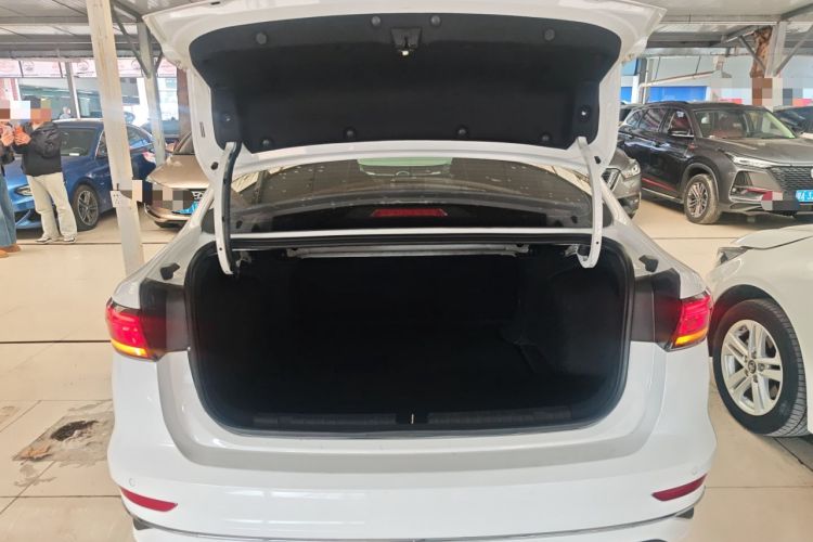 Used Geely Auto Emgrand 2022 4th Generation 1.5L CVT Luxury Model
