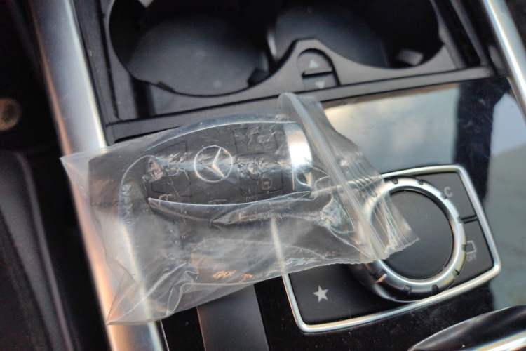 Used Mercedes-Benz E-Class 2015 Facelift E 200 L Sport Edition