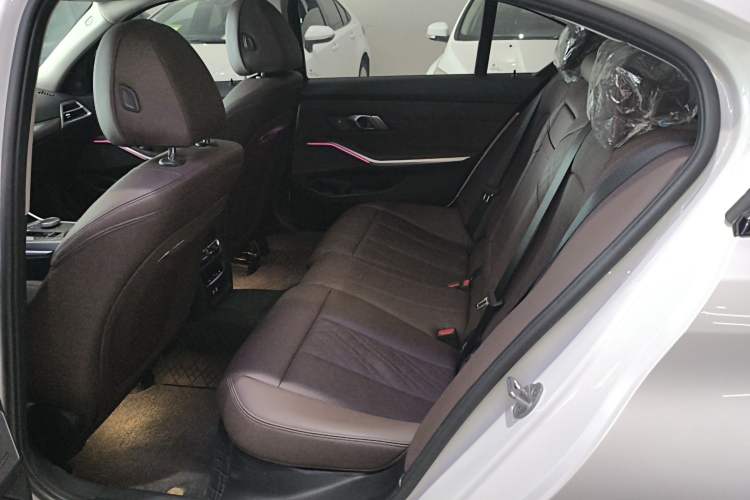 Used BMW 3 Series 2025 330Li M Sport Shadowline Package
