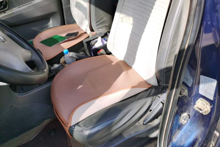 Used Dongfeng Shuaike 2011 1.5L Manual Standard Model 7 Seats China IV Standard Left Front Seat