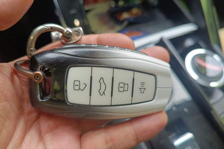 Used Haval H6 2024 1.5T Two-Wheel-Drive Classic Edition Vehicle Key