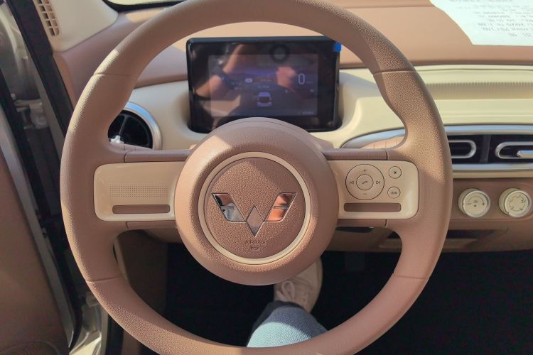 Used Wuling Hongguang MINIEV 2025 Four-Door Version Advanced Edition
