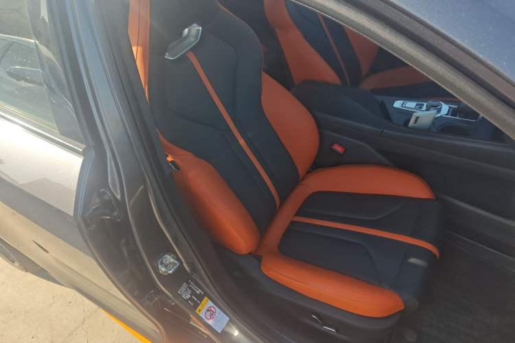 Used Changan UNI-V 2024 1.5T Prestige Sport Edition
